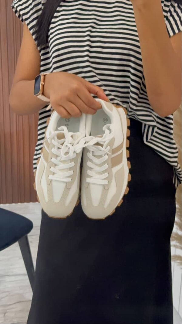 Baskets à lacets