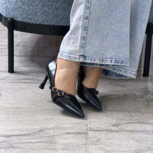 Escarpins à bout pointu