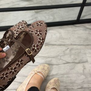 Ballerines brodées à nœud